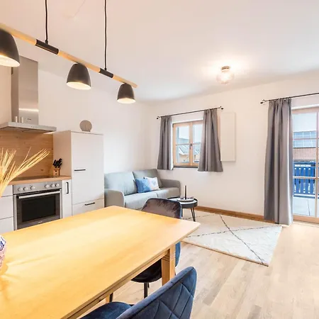 Max Apartmán